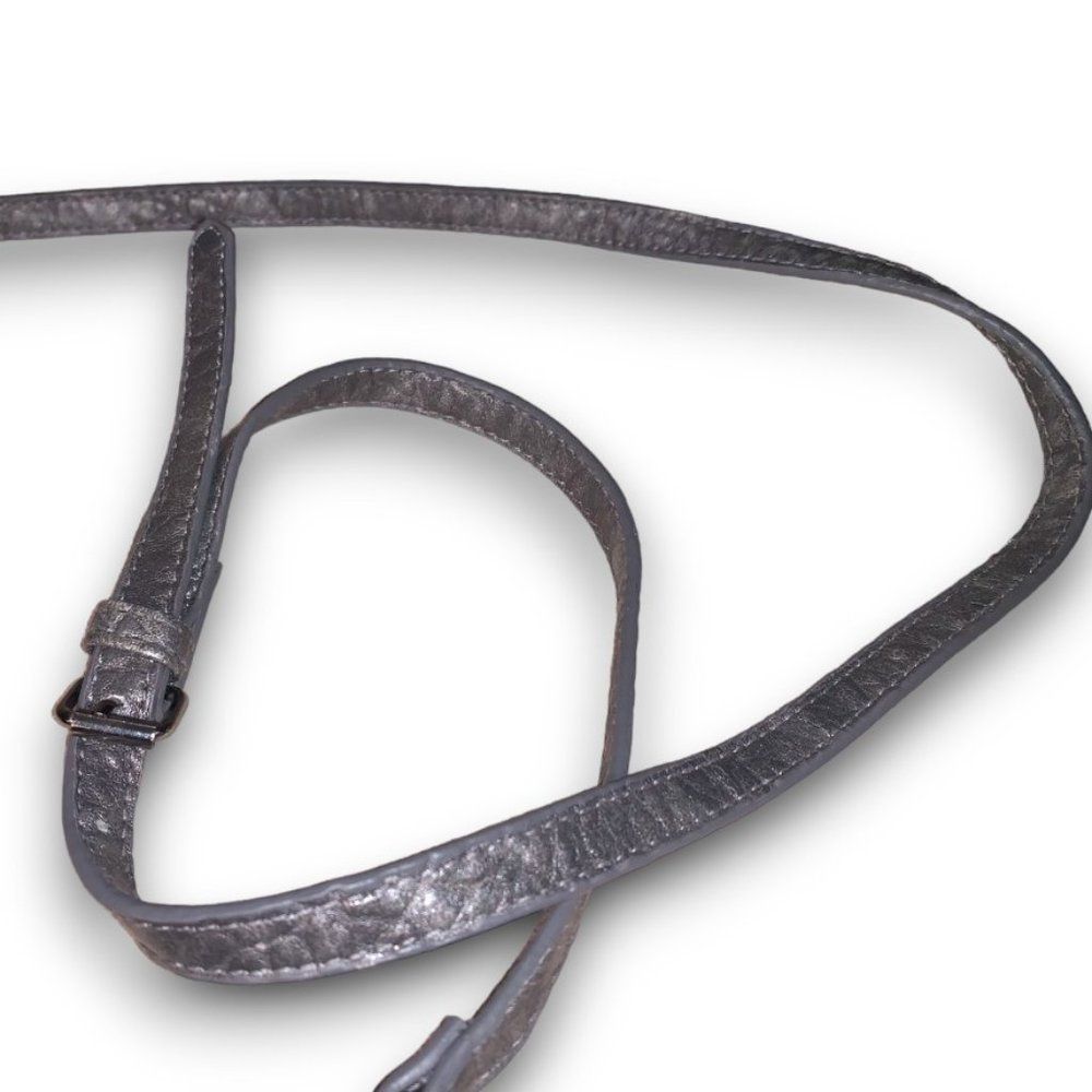 Steve Madden Gray Textured Crossbody Bag - Picture 4 of 7